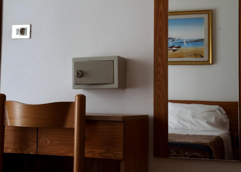 Hotel Universo Rimini Pokój zdjęcie