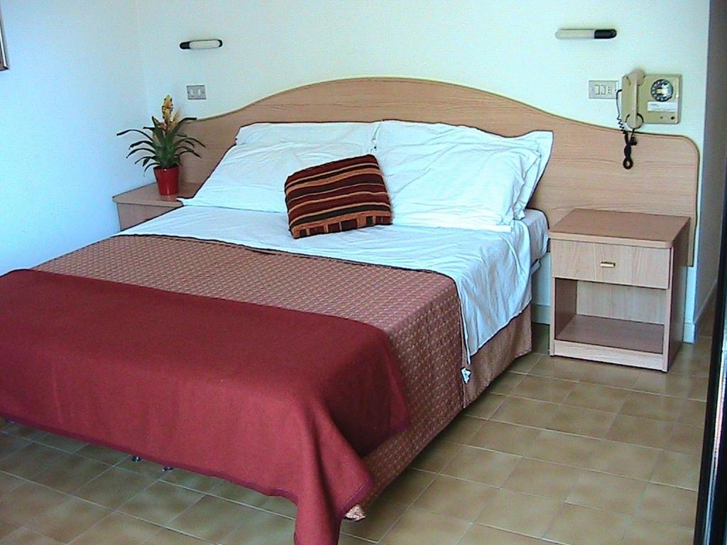 Hotel Universo Rimini Pokój zdjęcie